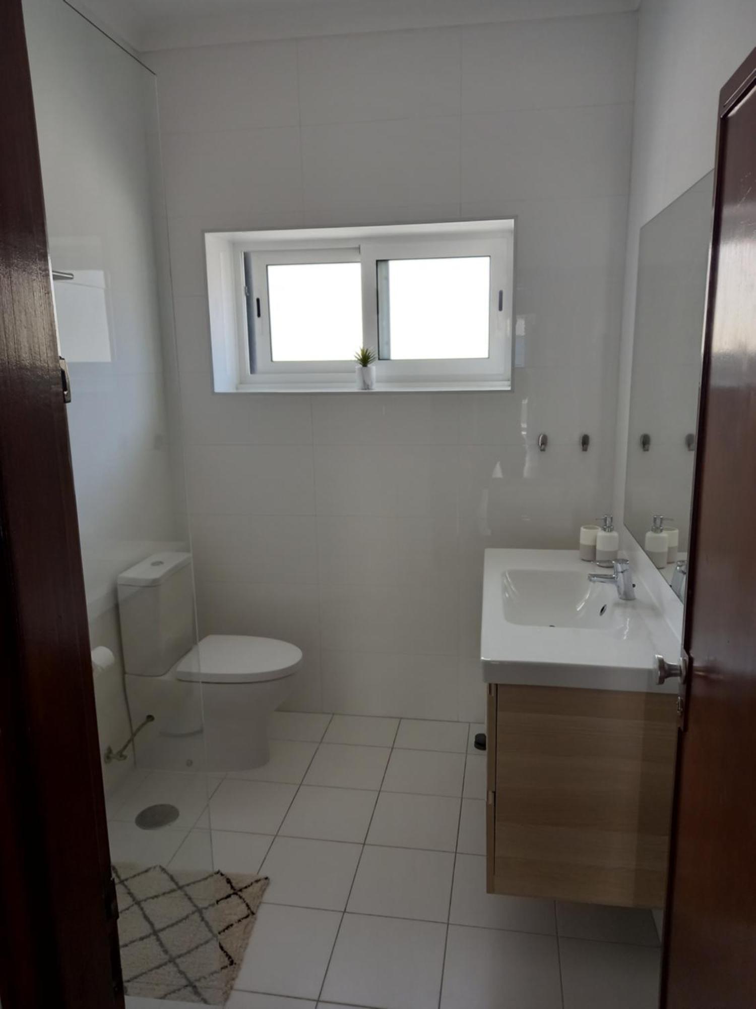 Buddies Charm Apt - Self Catering Авейру Экстерьер фото